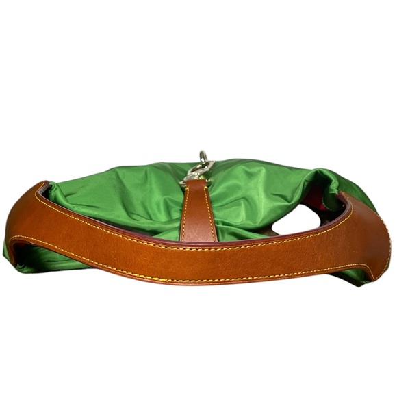 DOONEY & BOURKE LARGE NYLON & LEATHER LOGO LOCK SHOULDER BAG - Picture 9 of 16